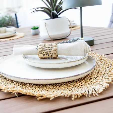 Apartment Nostalgia *